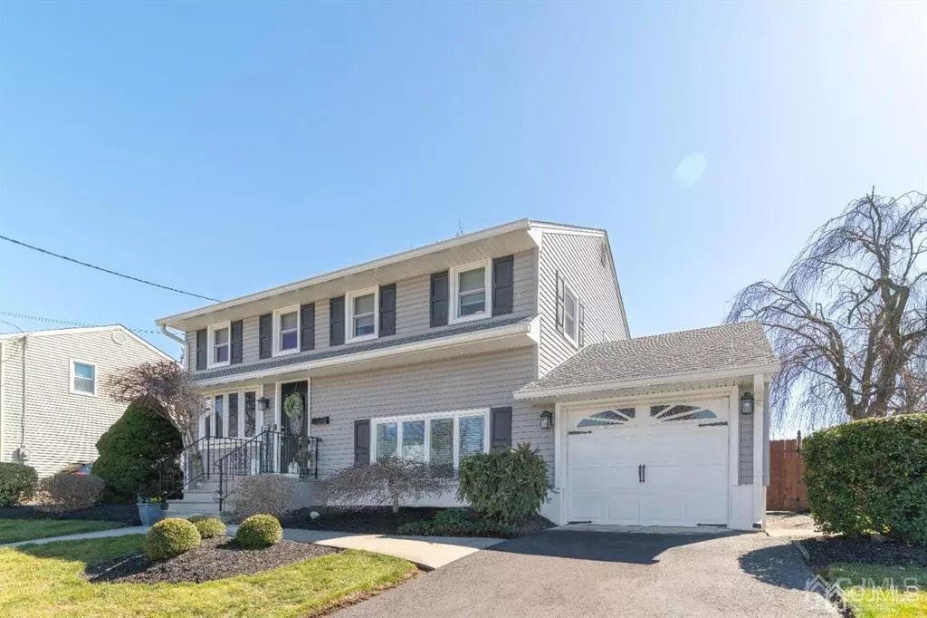 Hamilton, NJ 08610,25 Kerr DR