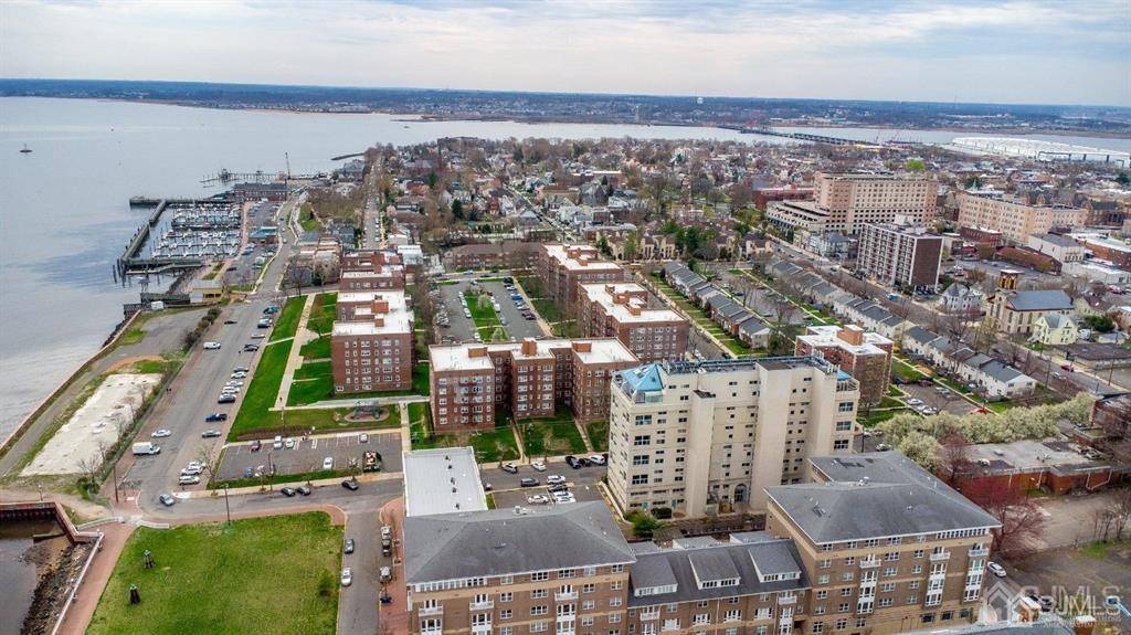 Perth Amboy, NJ 08861,40 fayette ST #68-69