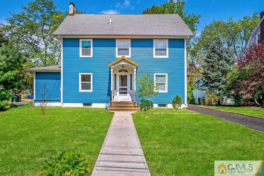 17 Kempshall PL, Elizabeth, NJ 07208