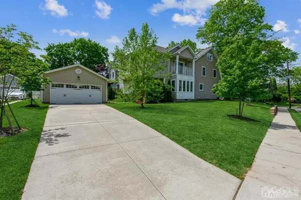 Highland Park, NJ 08904,320 Lawrence AVE