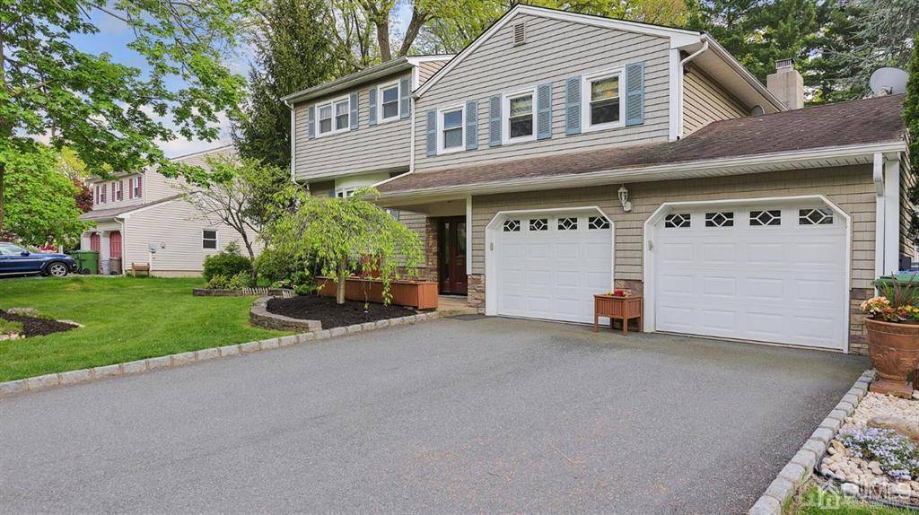 205 W Locust AVE, Edison, NJ 08820