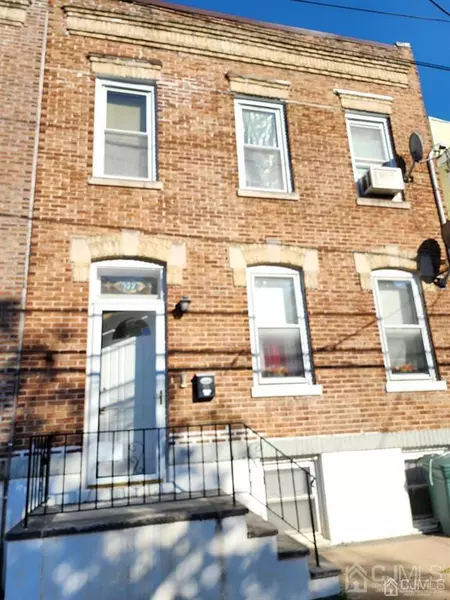 577 N 9th ST, Newark, NJ 07107