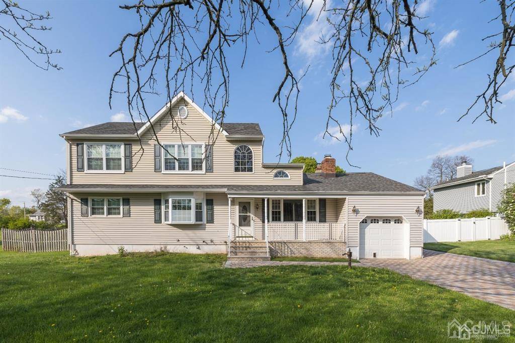 11 Stafford DR, Piscataway, NJ 08854