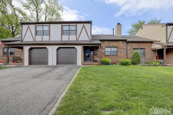 19 Wellington CT, Sayreville, NJ 08872