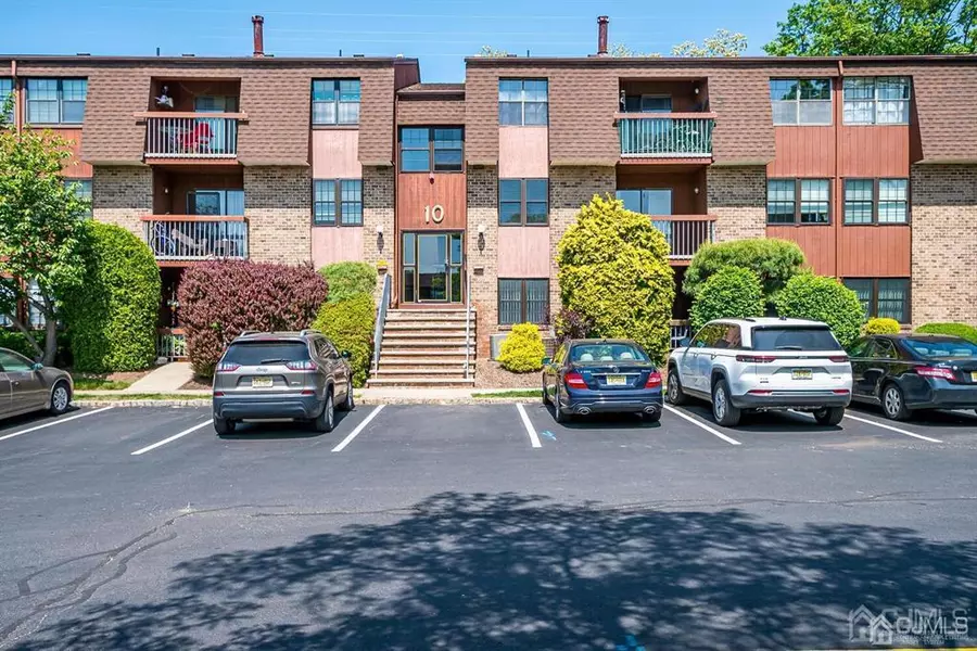 116 Keystone CT #1162, Woodbridge Proper, NJ 07095