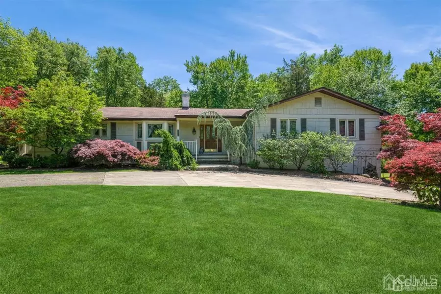 3369 Round Hill RD, Branchburg, NJ 08876