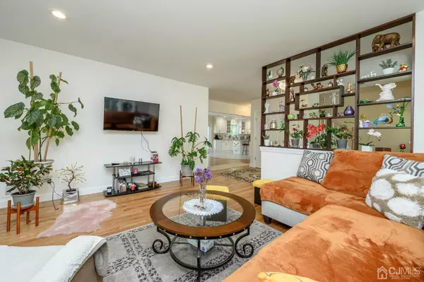 217 Adams ST Franklin, NJ 08873