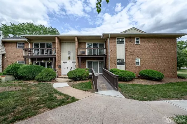 Hillsborough, NJ 08844,527 Andria AVE #223