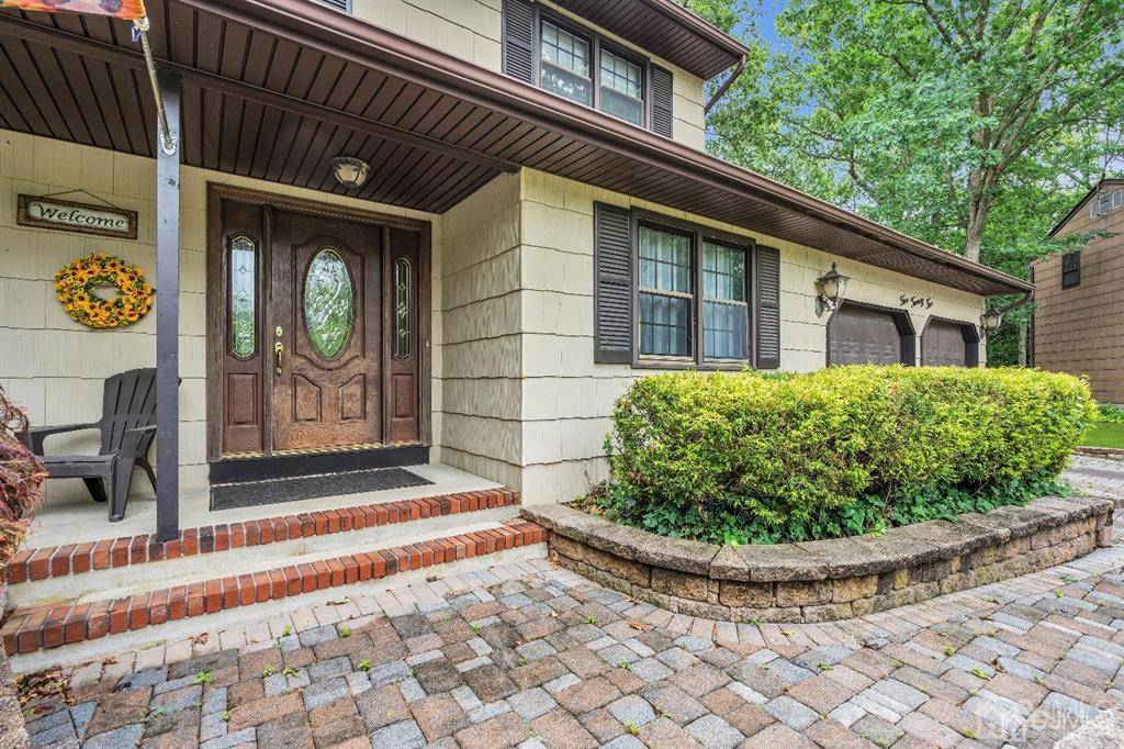 Toms River, NJ 08753,522 Oakview DR