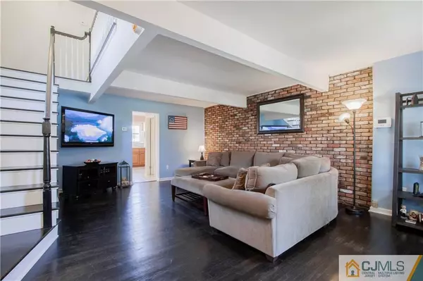 Fords, NJ 08863,18 Bell AVE