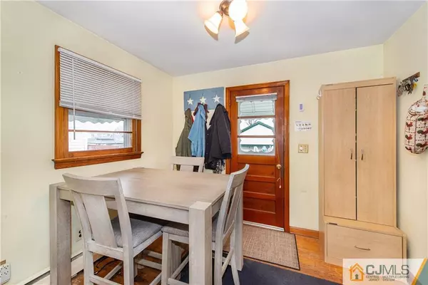 Port Reading, NJ 07064,122 Holly ST