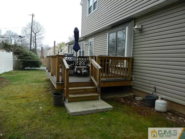 Edison, NJ 08820,20 Janina AVE