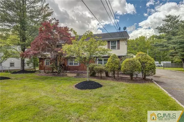 South Brunswick, NJ 08824,99 Finnegans LN