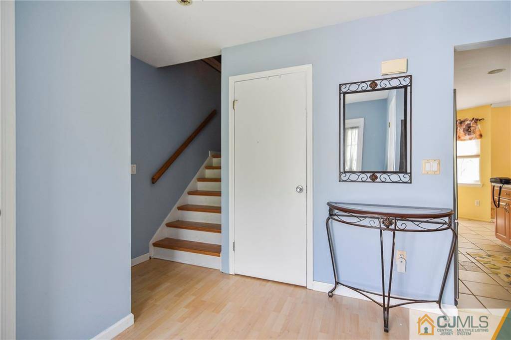 Aberdeen, NJ 07721,29 Stemler DR