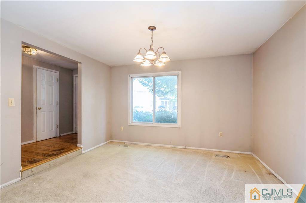 South Brunswick, NJ 08852,12 Regal DR