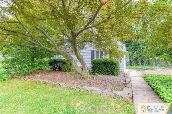 Milltown, NJ 08850,38 Highland DR