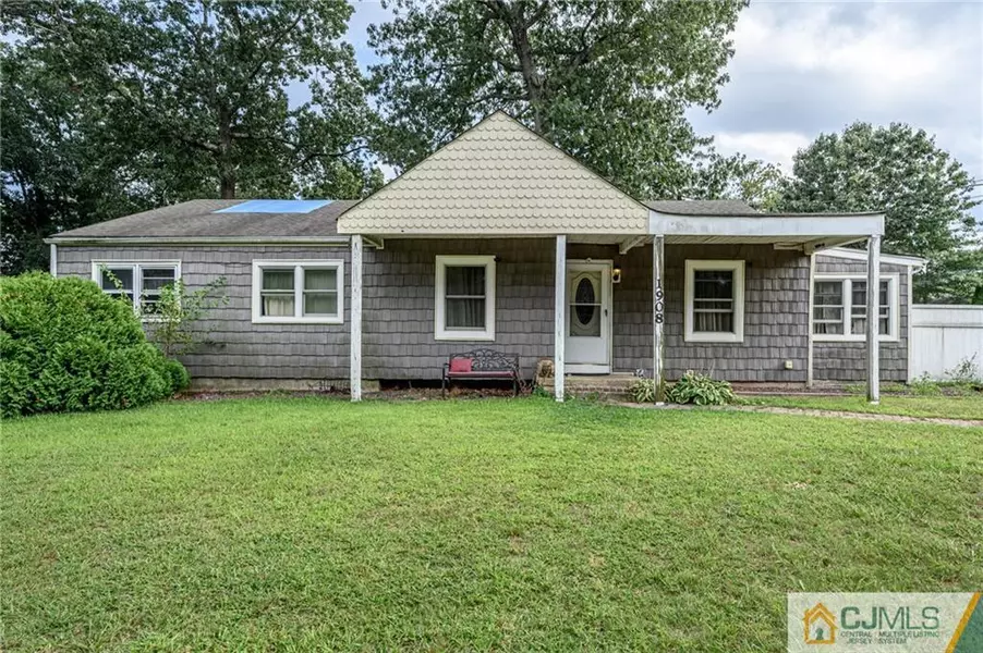 1908 8th AVE, Toms River, NJ 08757