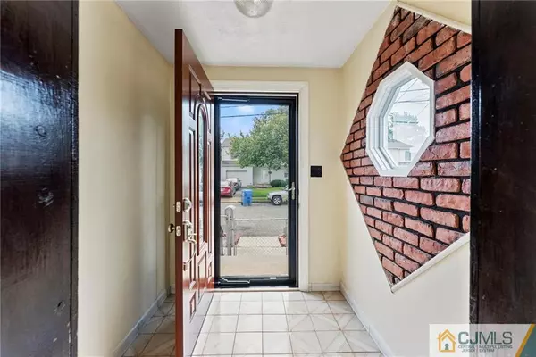 Fords, NJ 08863,15 Grace ST