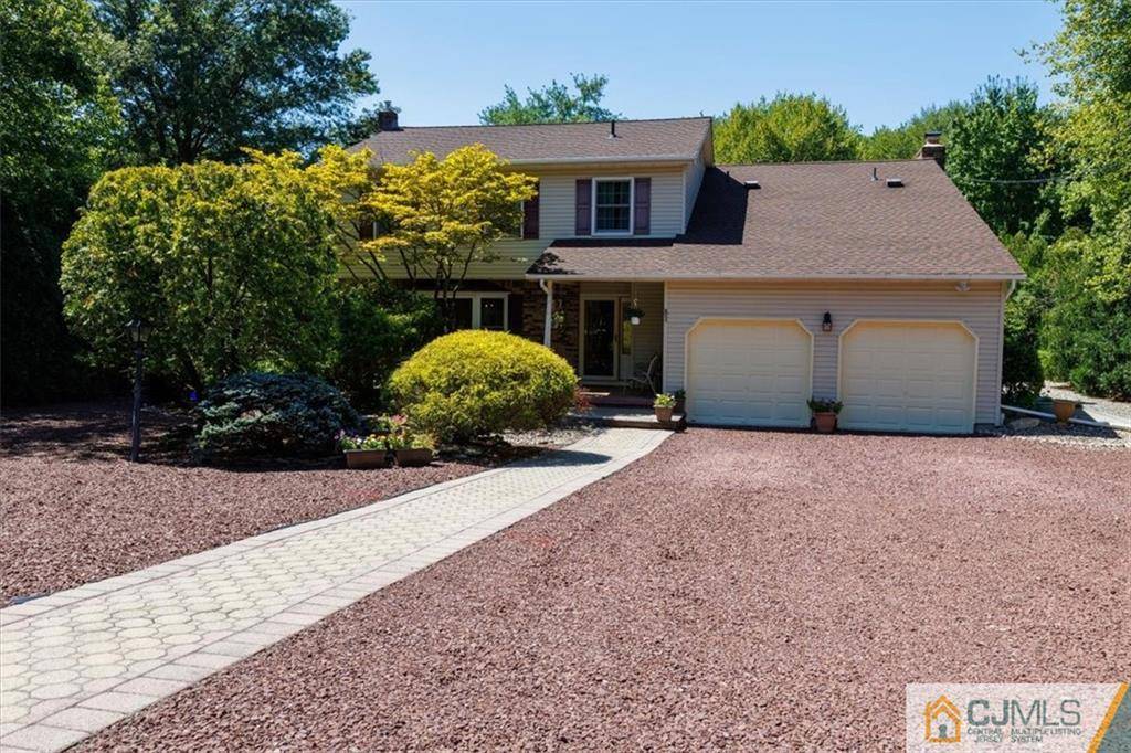 81 Springhill RD, Old Bridge, NJ 07747