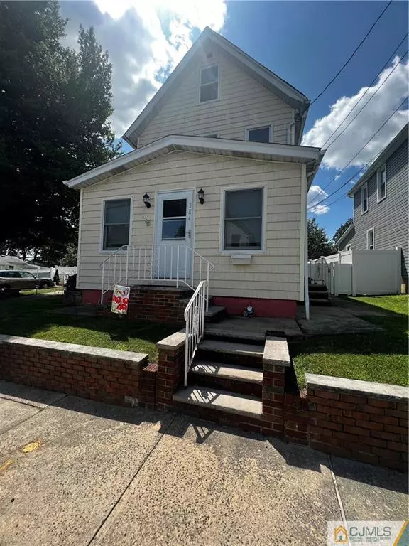 384 Highland ST, South Amboy, NJ 08879