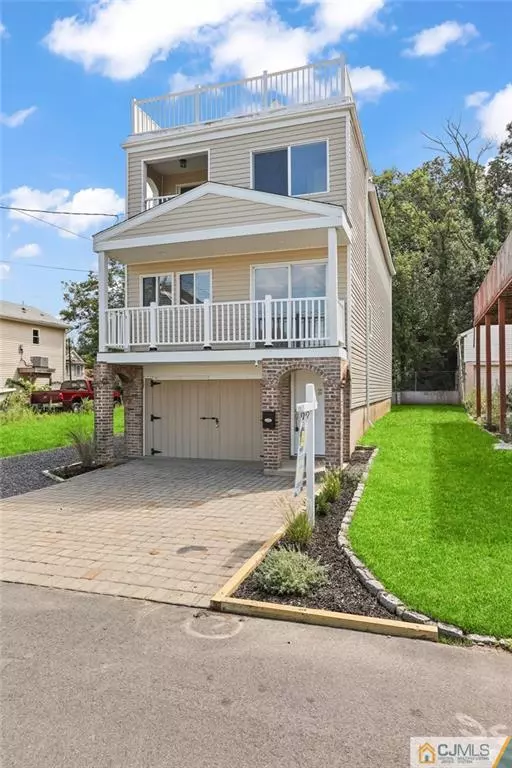 South Amboy, NJ 08879,35 Cliffwood WAY