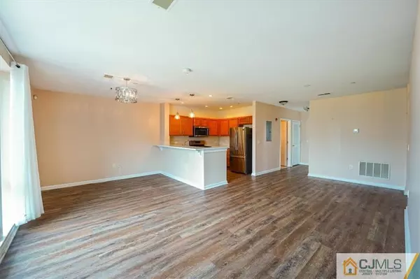 Perth Amboy, NJ 08861,368 Rector ST #511