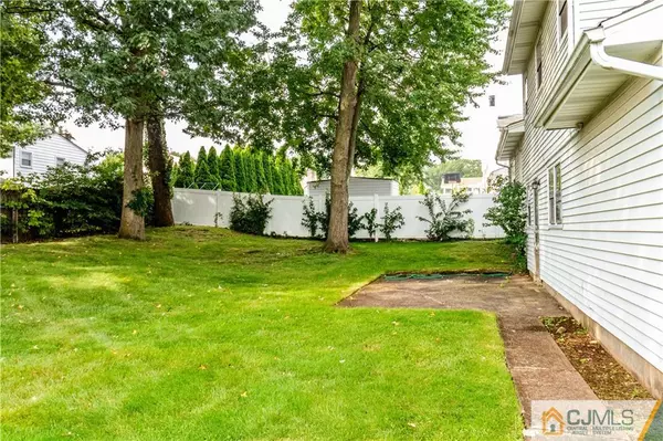 Fords, NJ 08863,11 Varady DR