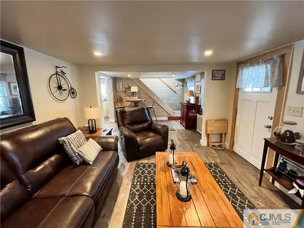 South Amboy, NJ 08879,313 Elm ST