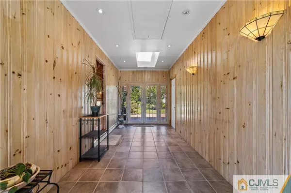 South Amboy, NJ 08879,200 Bayview AVE