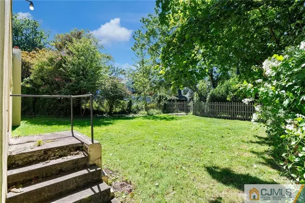 Cranbury, NJ 08512,1 Wesley PL