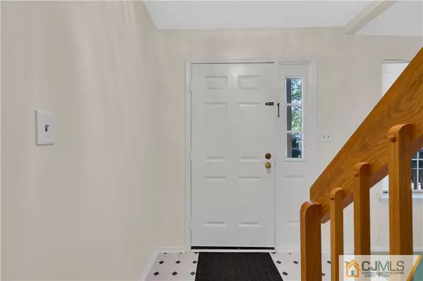 South Brunswick, NJ 08852,2005 Sandlewood CT