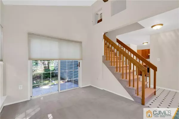 South Brunswick, NJ 08852,2005 Sandlewood CT