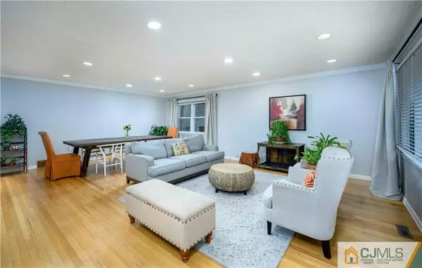 Franklin, NJ 08873,96 Emerson RD