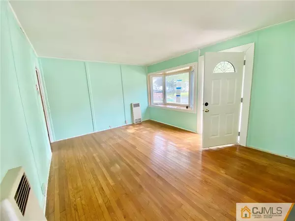 Ewing, NJ 08628,203 Clamer RD