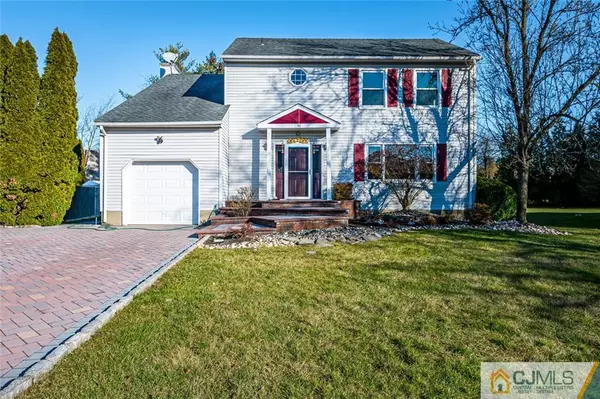 50 Princess DR, North Brunswick, NJ 08902