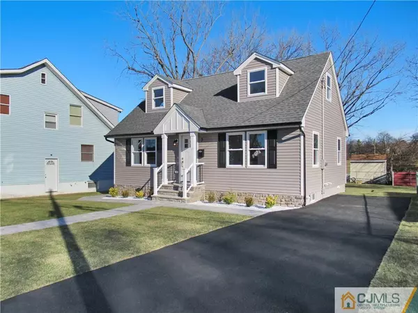 North Brunswick, NJ 08902,3 Edgewood PL