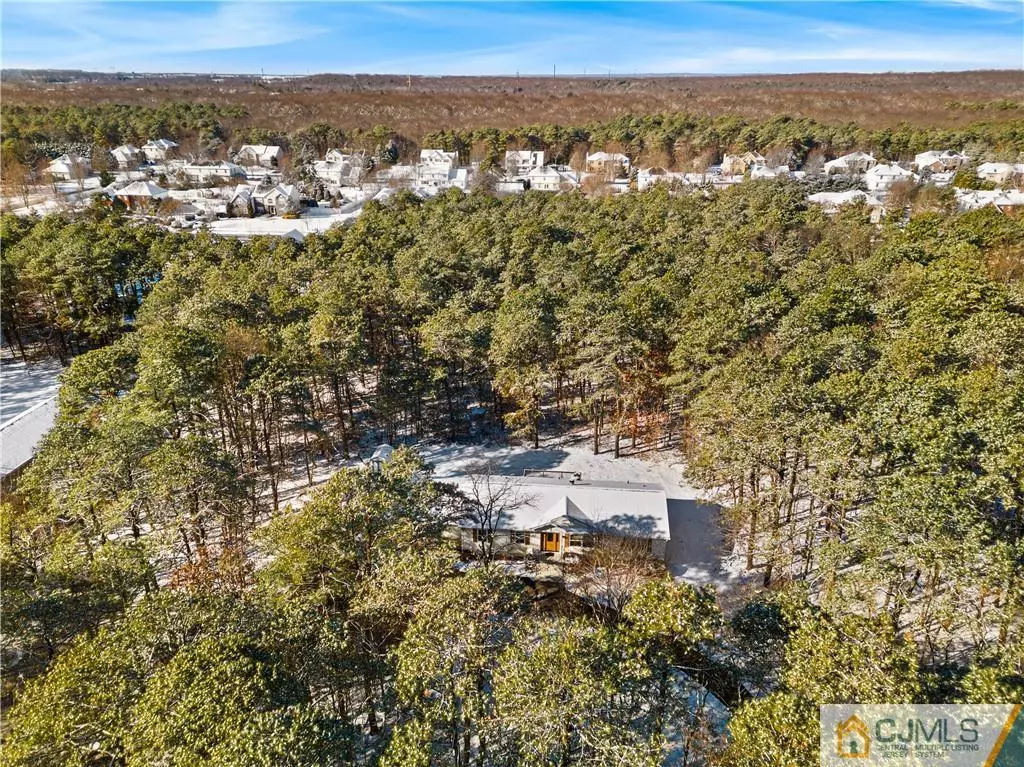 Monroe, NJ 08831,196 Old Forge RD