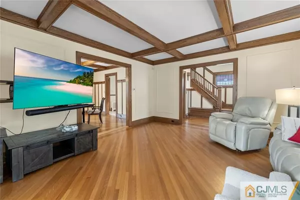 Dunellen, NJ 08812,403 Jefferson AVE