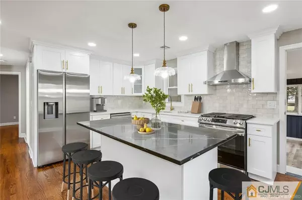 South Plainfield, NJ 07080,329 Rahway AVE