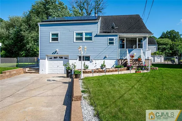 10 Milfran PL, Fords, NJ 08863