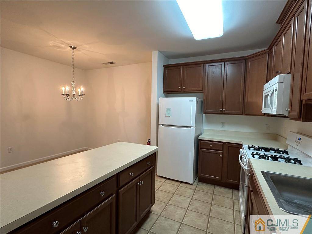 Piscataway, NJ 08854,721 Liberty CT #721