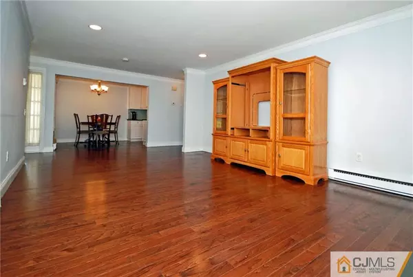 Monroe, NJ 08831,29 Larch PLZ #C