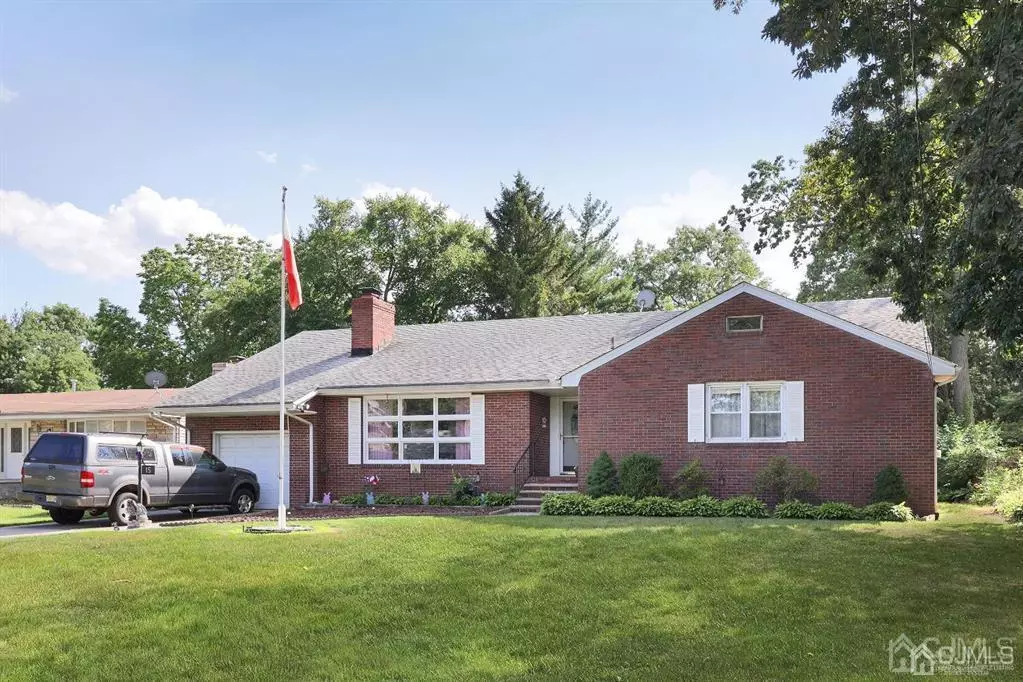 South Amboy, NJ 08879,15 Eugene BLVD