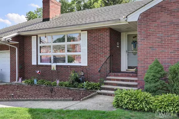 South Amboy, NJ 08879,15 Eugene BLVD