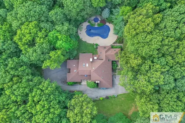 Mendham Twp, NJ 07960,4 Dukes CT