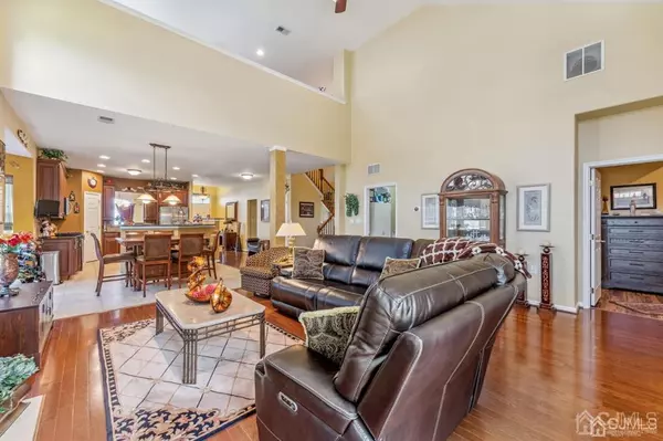Monroe, NJ 08831,251 Valencia DR