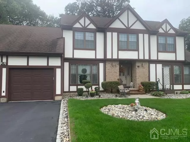 13 Churchill RD, Edison, NJ 08820