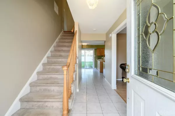 Howell, NJ 07731,7 Blueberry PATH
