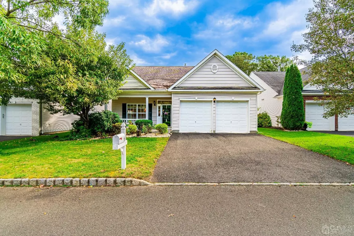 Helmetta, NJ 08828,21 Appleby DR