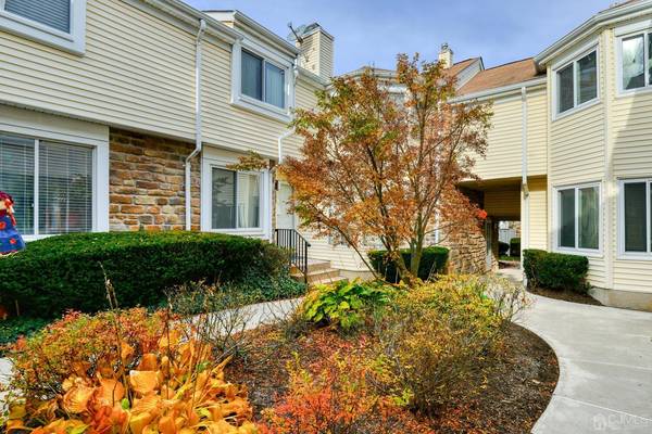 1136 Schmidt LN, North Brunswick, NJ 08902